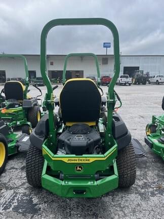 Image of John Deere Z735M equipment image 3