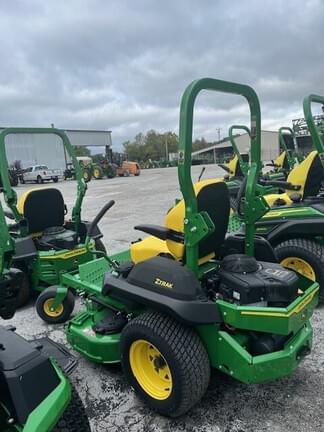 Image of John Deere Z735M equipment image 1