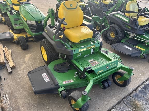 Image of John Deere Z735M equipment image 1