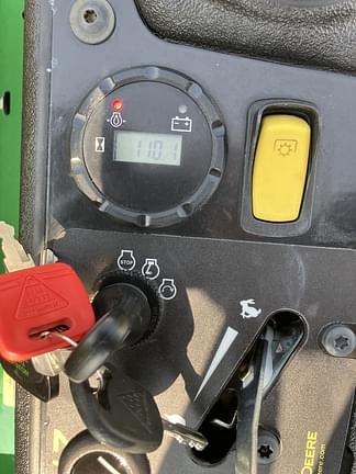Image of John Deere Z740R equipment image 4