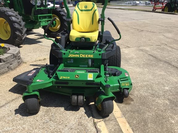 Image of John Deere Z740R equipment image 4