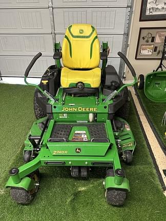 Image of John Deere Z740R equipment image 2