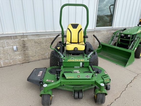 Main image John Deere Z740R