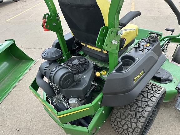 Image of John Deere Z740R equipment image 4