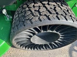 Image of John Deere Z760R equipment image 2