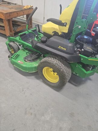 2023 John Deere Z760R Equipment Image0