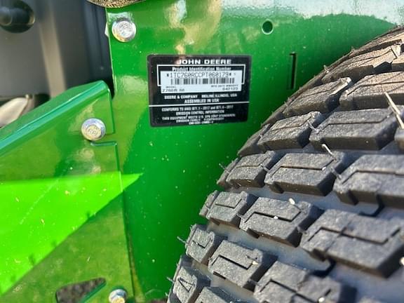 Image of John Deere Z760R equipment image 4