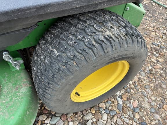 Image of John Deere Z760R equipment image 1