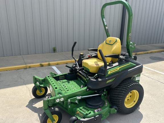 Image of John Deere Z915E equipment image 1