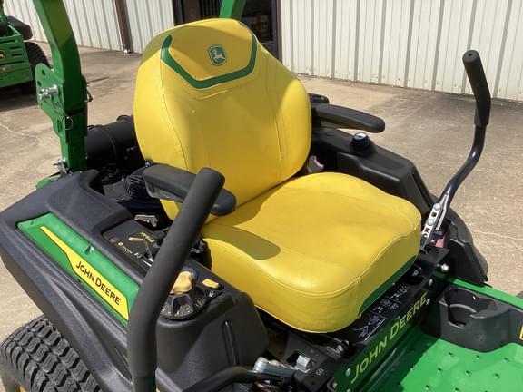 Image of John Deere Z915E equipment image 4