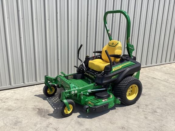 Image of John Deere Z915E equipment image 1