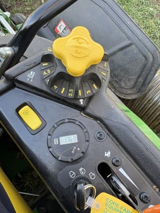 Image of John Deere Z920M Image 1