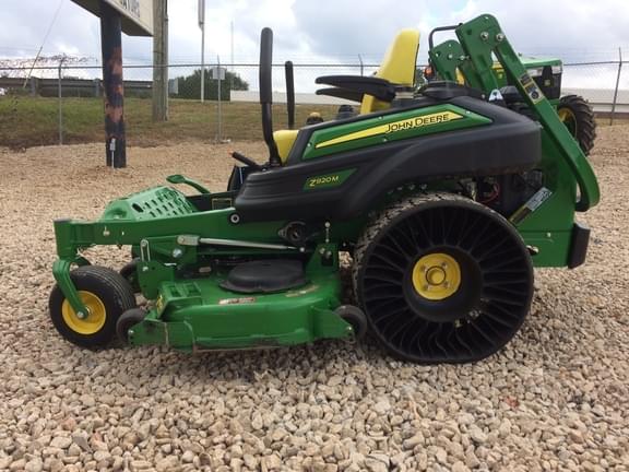 Image of John Deere Z920M equipment image 3