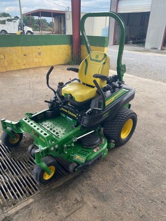 2023 John Deere Z920M Equipment Image0