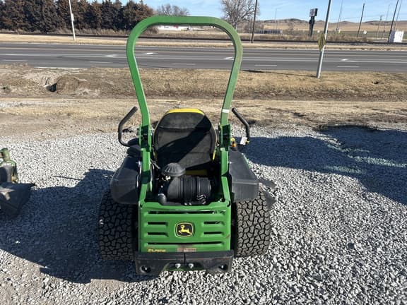 Image of John Deere Z920M equipment image 4