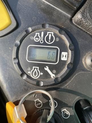 Image of John Deere Z920M equipment image 4