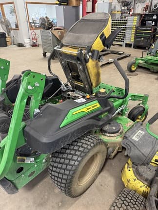 Image of John Deere Z920M equipment image 3