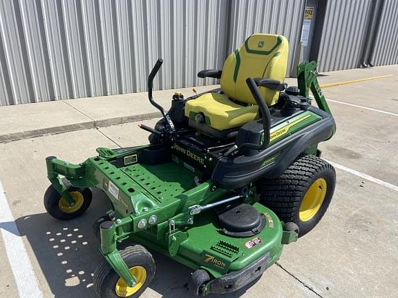 Image of John Deere Z920M equipment image 4