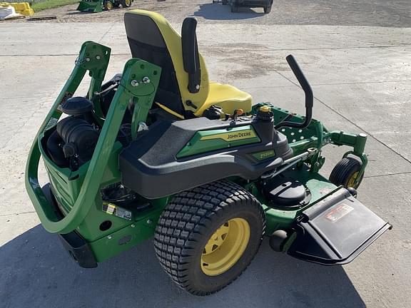 Image of John Deere Z920M equipment image 1