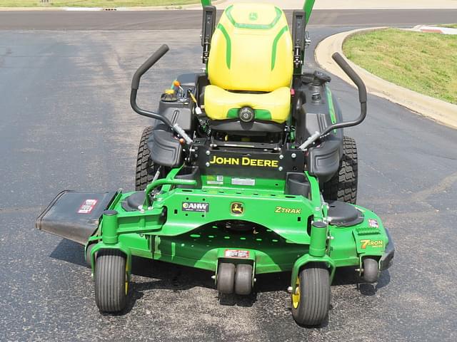 Image of John Deere Z920M equipment image 1