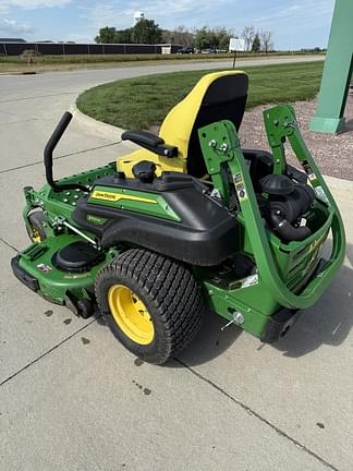 Image of John Deere Z920M equipment image 3