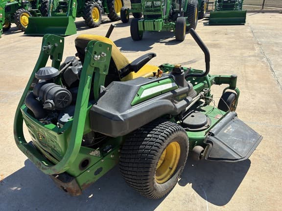 Image of John Deere Z920M equipment image 4
