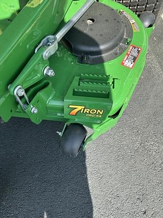 Image of John Deere Z920M equipment image 2