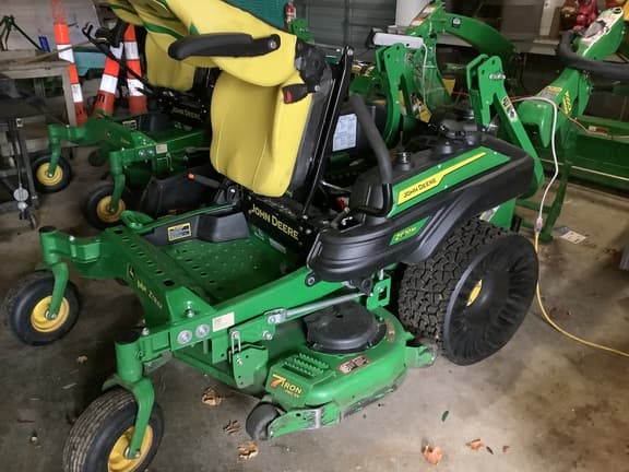 Image of John Deere Z920M equipment image 1