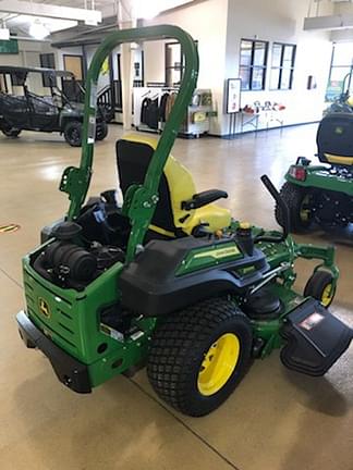 Image of John Deere Z920M equipment image 1