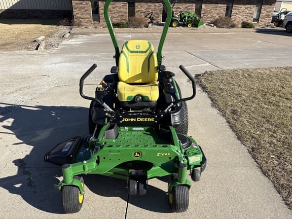 Image of John Deere Z920M equipment image 1