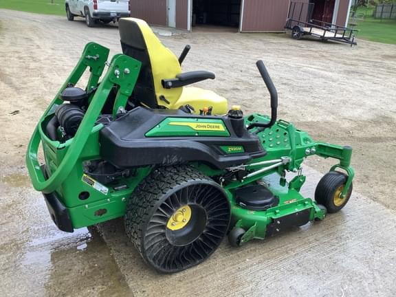 Image of John Deere Z920M equipment image 4