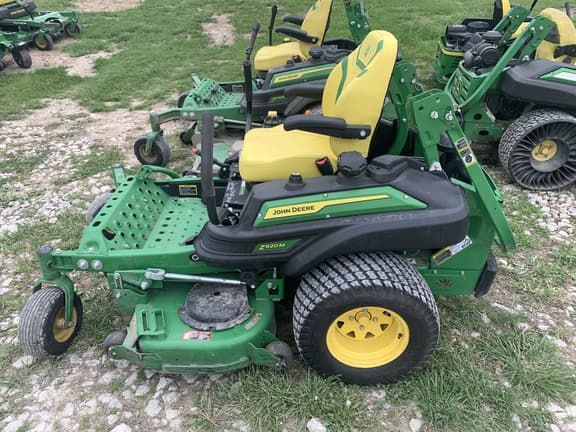 Image of John Deere Z920M equipment image 1