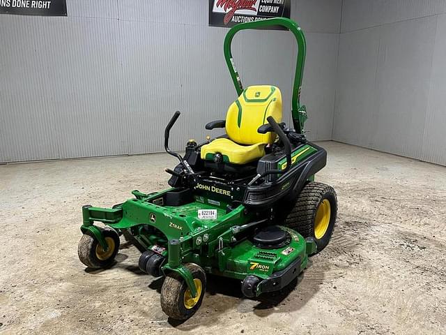 Image of John Deere Z920M equipment image 1