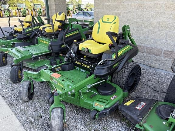 Image of John Deere Z930M equipment image 1