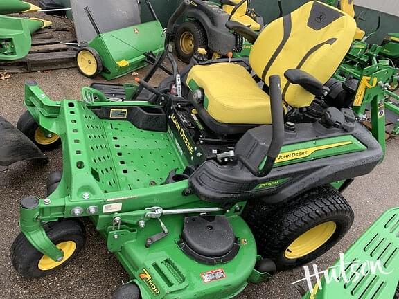 Image of John Deere Z930M equipment image 1