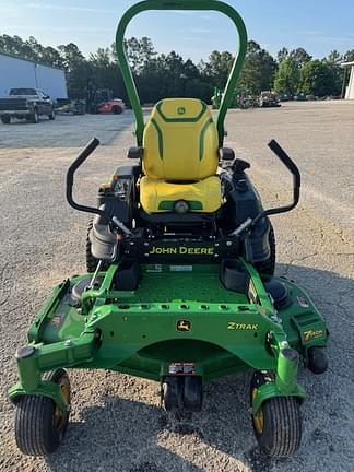 Image of John Deere Z930M equipment image 1
