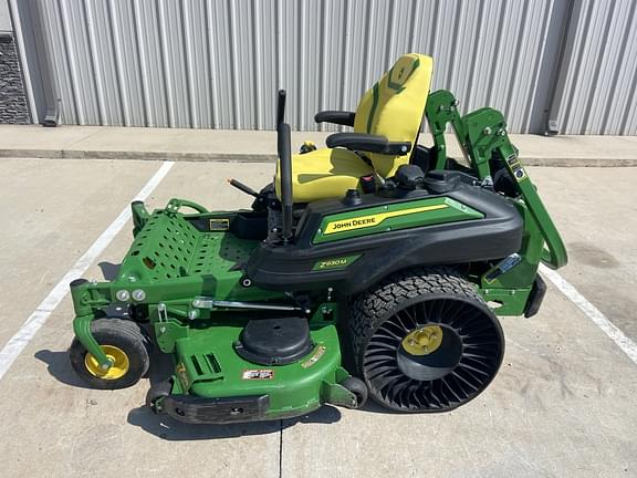 Image of John Deere Z930M equipment image 2