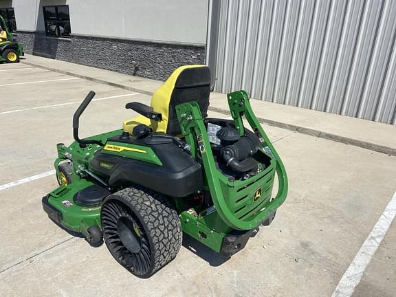 Image of John Deere Z930M equipment image 3