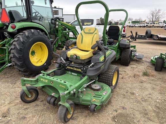 Image of John Deere Z930M equipment image 1