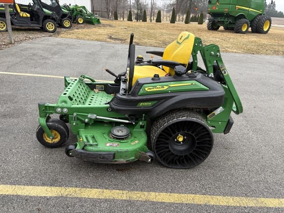 Image of John Deere Z930M equipment image 1