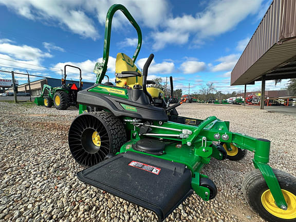 Image of John Deere Z930M equipment image 2