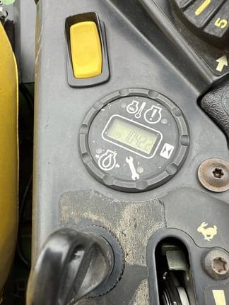 Image of John Deere Z930M equipment image 4