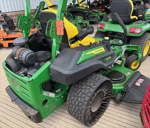 Image of John Deere Z930M equipment image 3