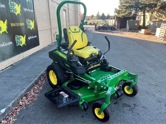 Image of John Deere Z930M equipment image 1