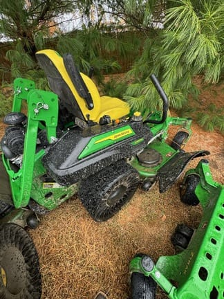 2023 John Deere Z930M Equipment Image0