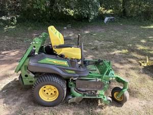 2023 John Deere Z930M Image