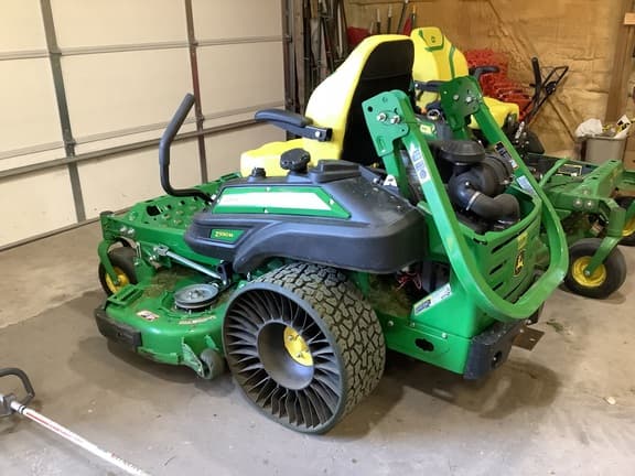 Image of John Deere Z930M equipment image 2