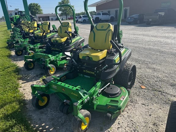 Main image John Deere Z930M