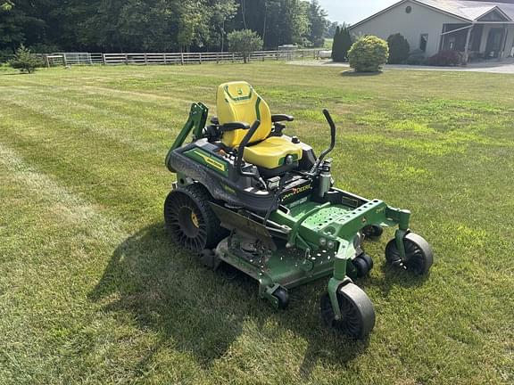 Image of John Deere Z930M equipment image 1
