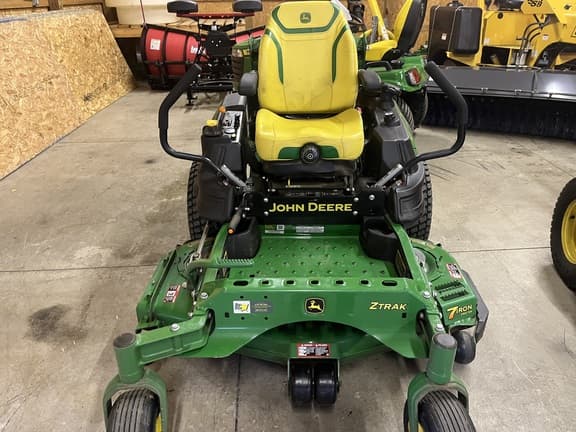 Image of John Deere Z930M equipment image 1